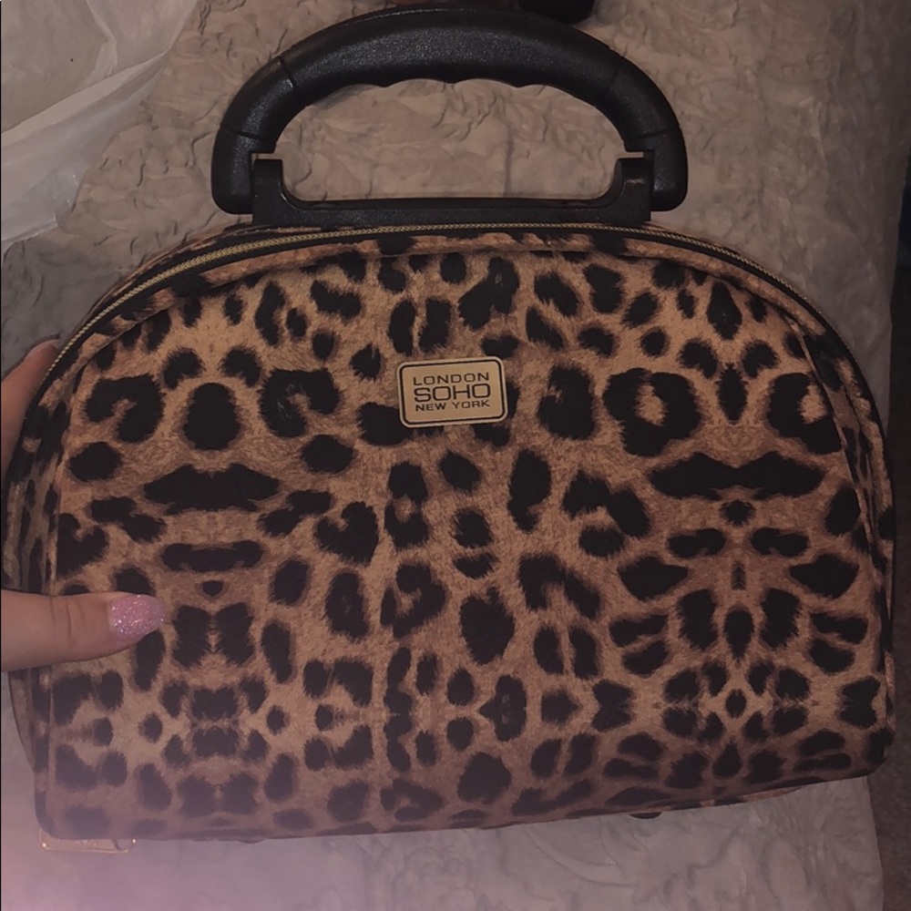 Makeup case